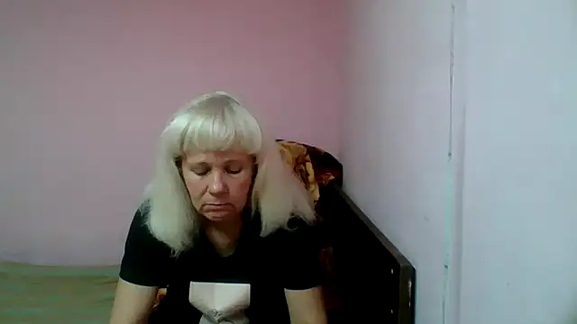 Snapshot of sakura_blonde chatting on 02/11/25, 05:29 sakura blonde online show from 02/11/25, 05:29