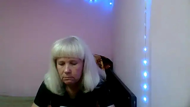 Snapshot of sakura_blonde chatting on 02/11/25, 09:03 sakura blonde online show from 02/11/25, 09:03