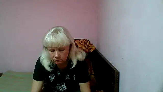 Snapshot of sakura_blonde chatting on 02/15/25, 06:44 sakura blonde online show from 02/15/25, 06:44