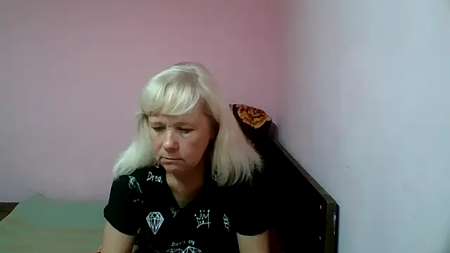 Snapshot of sakura_blonde chatting on 02/18/25, 11:33 sakura blonde online show from 02/18/25, 11:33