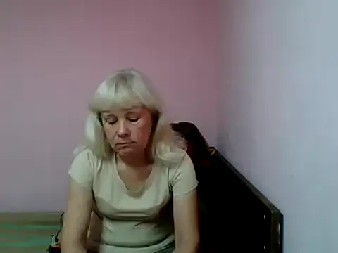 Snapshot of sakura_blonde chatting on 02/27/25, 04:43 sakura blonde online show from 02/27/25, 04:43