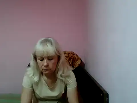 Snapshot of sakura_blonde chatting on 03/01/25, 02:44 sakura blonde online show from 03/01/25, 02:44