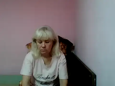 Snapshot of sakura_blonde chatting on 03/05/25, 06:54 sakura blonde online show from 03/05/25, 06:54