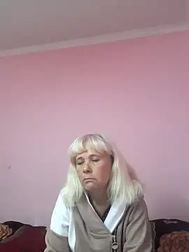 Snapshot of sakura_blonde chatting on 09/26/25, 06:50 sakura blonde online show from 09/26/25, 06:50