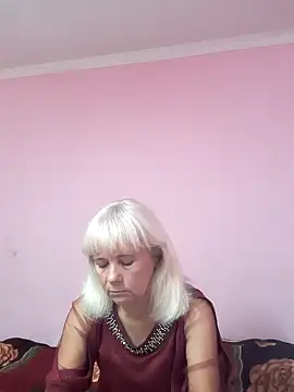 Snapshot of sakura_blonde chatting on 09/28/25, 08:20 sakura blonde online show from 09/28/25, 08:20