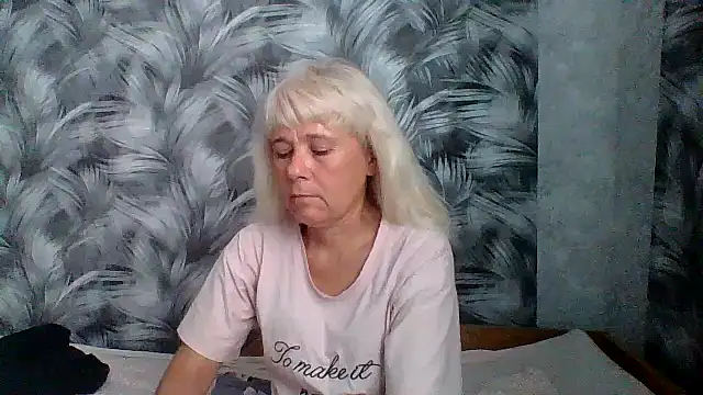 Snapshot of sakura_blonde chatting on 10/06/25, 10:02 sakura blonde online show from 10/06/25, 10:02