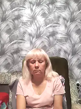 Snapshot of sakura_blonde chatting on 10/08/25, 07:28 sakura blonde online show from 10/08/25, 07:28