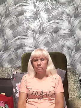 Snapshot of sakura_blonde chatting on 10/11/25, 05:17 sakura blonde online show from 10/11/25, 05:17