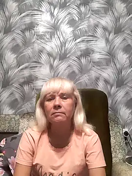 Snapshot of sakura_blonde chatting on 10/13/25, 08:53 sakura blonde online show from 10/13/25, 08:53