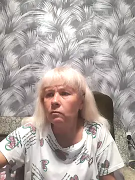 Snapshot of sakura_blonde chatting on 10/24/25, 01:29 sakura blonde online show from 10/24/25, 01:29