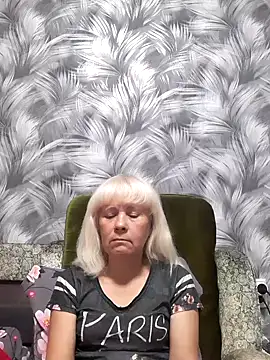 Snapshot of sakura_blonde chatting on 10/28/25, 05:55 sakura blonde online show from 10/28/25, 05:55