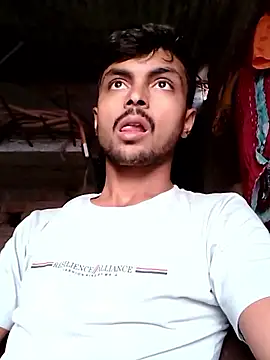 Snapshot of Suraj223kumar chatting on 10/19/25, 12:55 Suraj223kumar online show from 10/19/25, 12:55
