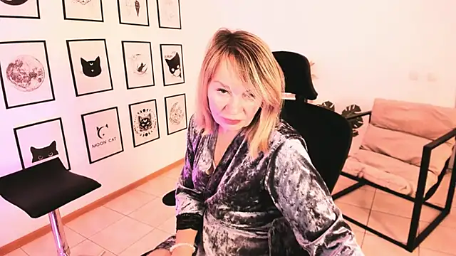 RosalindaFortuna online show from 12/24/24, 10:55