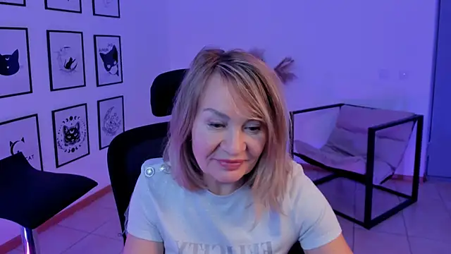 RosalindaFortuna online show from 01/23/25, 10:54