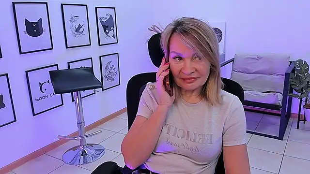 RosalindaFortuna online show from 02/21/25, 11:33