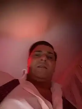 SecretlyDD online show from 02/06/25, 06:13