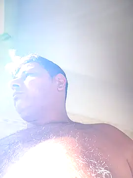 SecretlyDD online show from 10/27/25, 09:35