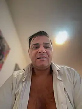 SecretlyDD online show from 02/15/26, 04:47