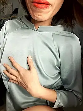 Lucy limon online show from 09/21/25, 05:47