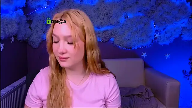 playful sophie online show from 04/21/26, 02:51