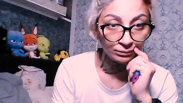 Lucky Deniz online show from 11/21/25, 09:57