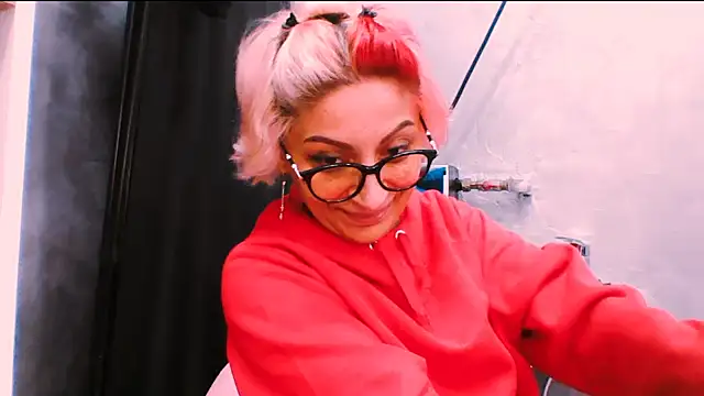 Lucky Deniz online show from 11/25/25, 08:25