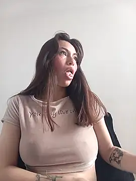 eriika deep  online show from 03/19/25, 06:34