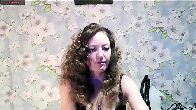 KattyLuuu online show from 02/02/25, 09:02