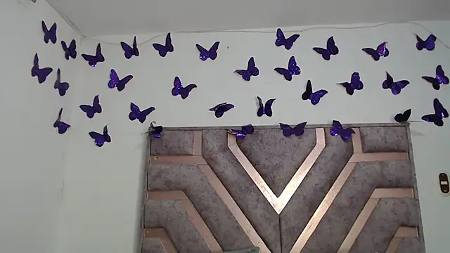 Anny Fox- online show from 11/21/25, 03:05