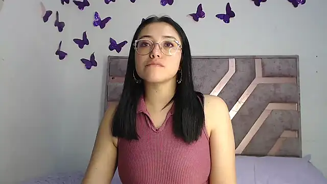 Snapshot of Anny_Fox- chatting on 07/23/26, 04:10 Anny Fox- online show from 07/23/26, 04:10