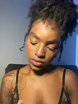 Zizi-campbel online show from 02/09/25, 12:28