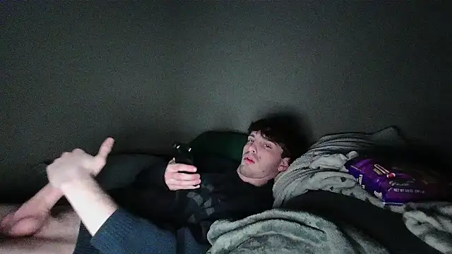 Snapshot of cw1ss chatting on 03/16/26, 04:40 cw1ss online show from 03/16/26, 04:40