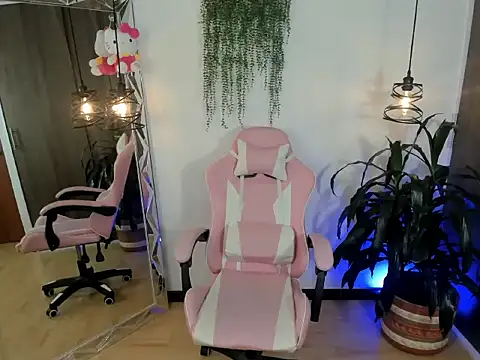 bebe9815 online show from 04/25/26, 07:33