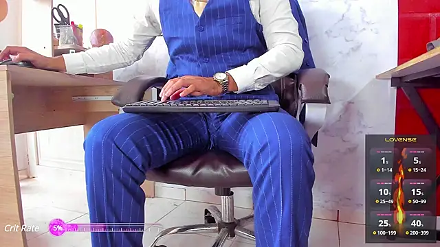 Hideintheoffice online show from 03/20/25, 04:42