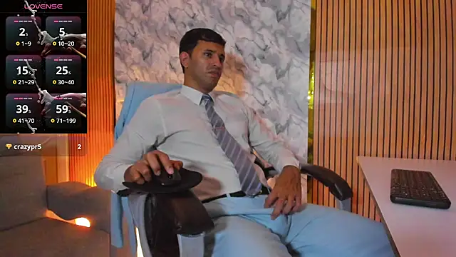 Hideintheoffice online show from 10/14/25, 02:23