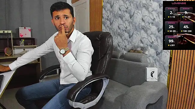 Hideintheoffice online show from 02/08/26, 04:27