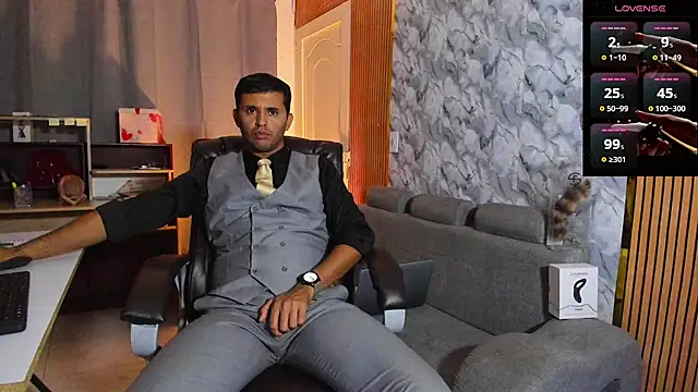 Hideintheoffice online show from 02/13/26, 05:14