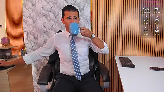 Hideintheoffice online show from 04/03/26, 01:20