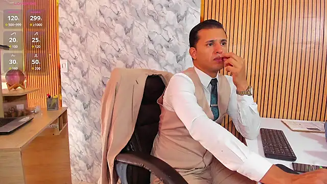 Hideintheoffice online show from 04/09/26, 01:38