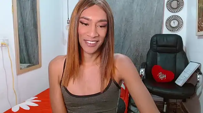 Dannacamilsaenz online show from 01/06/25, 01:52