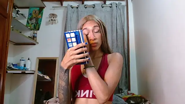 Dannacamilsaenz online show from 12/05/25, 12:14