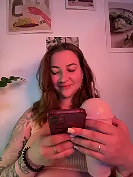 MayaMystic online show from 04/22/26, 01:12