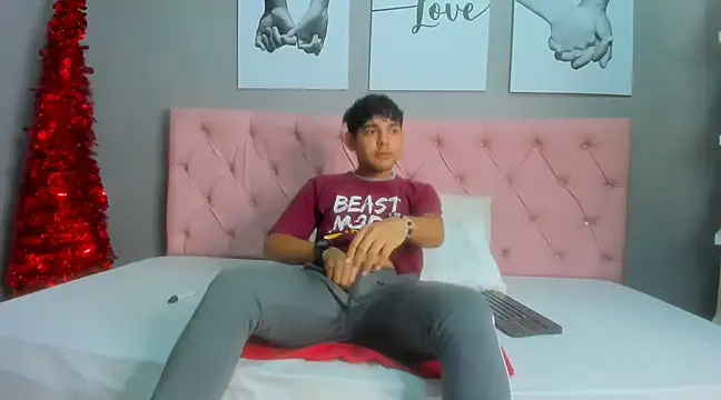 Samir bear online show from 12/19/24, 12:56