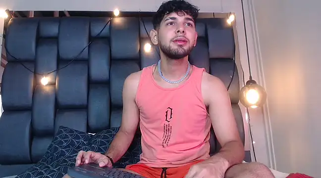 Samir bear online show from 03/04/25, 12:22