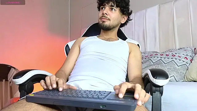 Samir bear online show from 10/30/25, 12:50