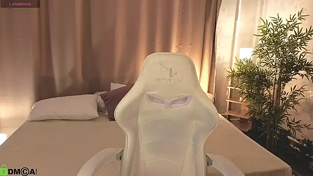 Cheryl  Brown online show from 04/18/26, 02:59