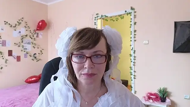 Snapshot of Miss_Moren chatting on 04/02/26, 09:40 Miss Moren online show from 04/02/26, 09:40