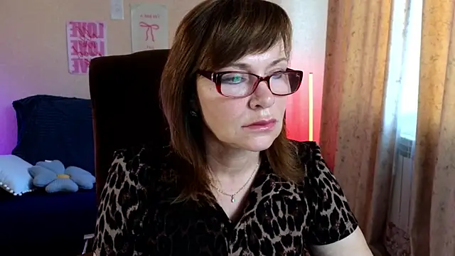 Snapshot of Miss_Moren chatting on 06/25/26, 04:12 Miss Moren online show from 06/25/26, 04:12
