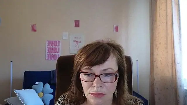 Snapshot of Miss_Moren chatting on 08/08/26, 05:20 Miss Moren online show from 08/08/26, 05:20