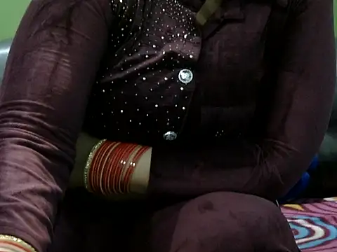 Housewife12 online show from 02/02/26, 07:18